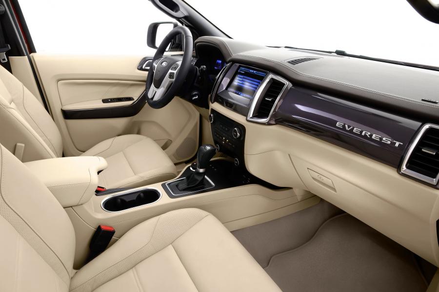  Ford Everest 2014 года  (фото 45 из 50)